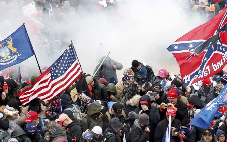 El lunes, nuevos cargos contra Donald Trump para llevarlo a juicio político