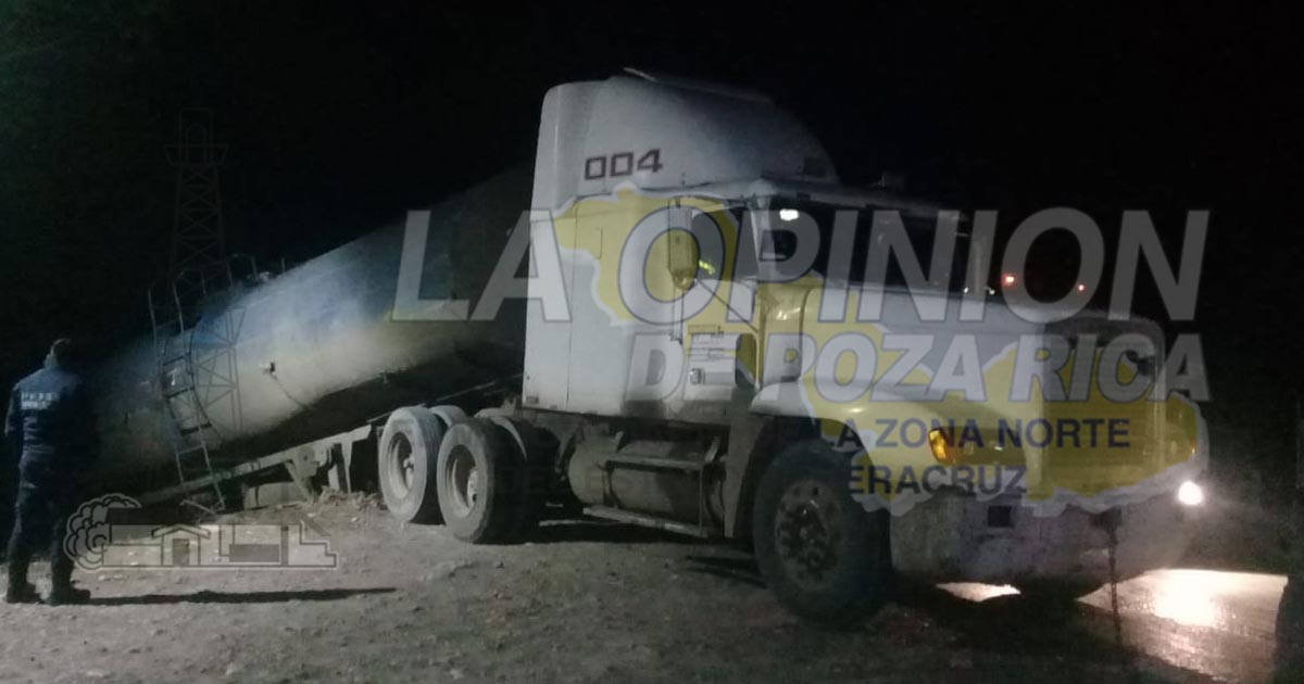 Pipa a punto de volcar