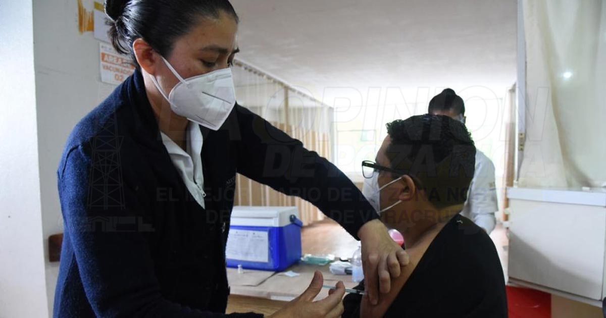 Descarta Secretaria de Salud riesgos de la vacuna COVID-19
