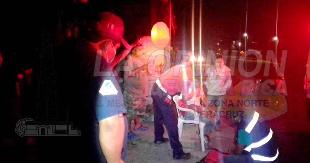 Derrapa motociclista y se disloca un brazo en Cerro Azul