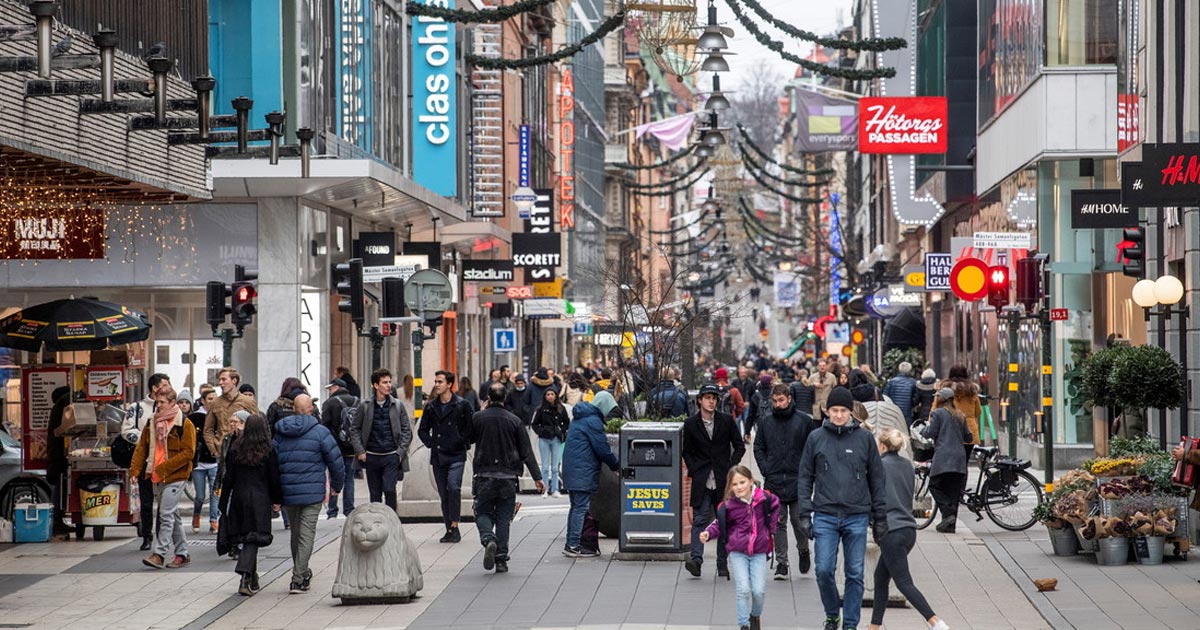 Suecia aprueba una nueva ley que permite cerrar las tiendas para detener el covid-19