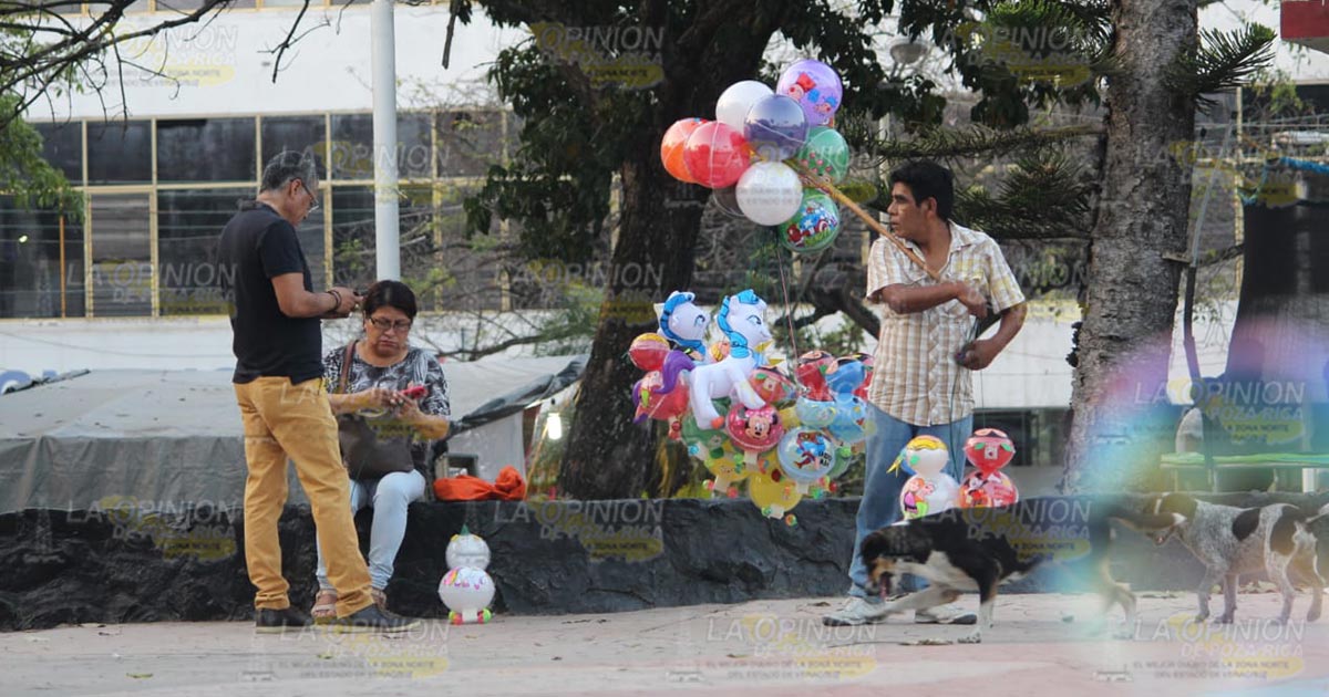 Acosan a mujeres en espacios públicos