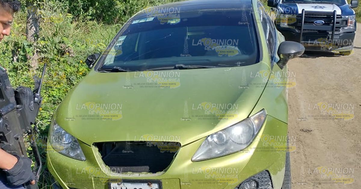 Aseguran auto abandonado