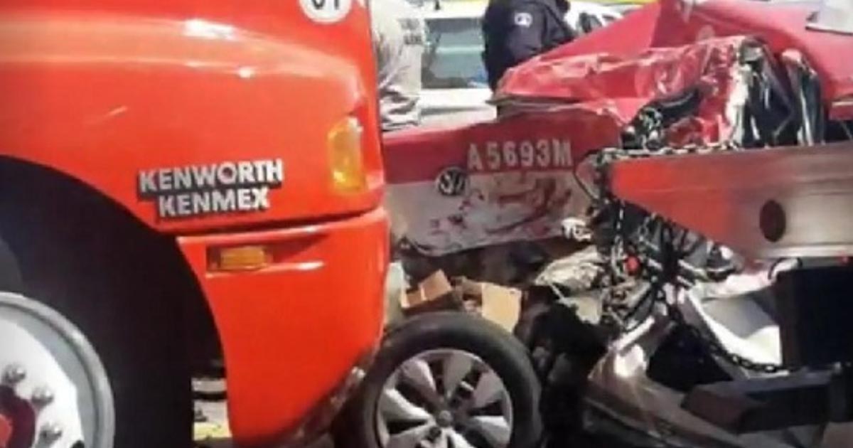 Tráiler sin frenos deja un muerto y 6 heridos