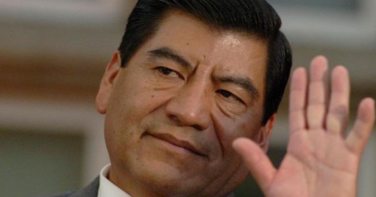 Mario Marín registró la marca “Mi gober precioso” para comercializar vinos y licores