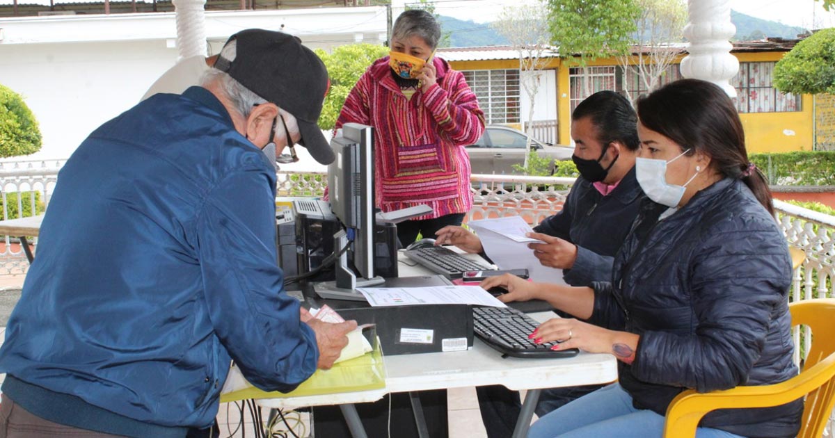 Se registran abuelitos para vacuna COVID-19 en Coatzintla