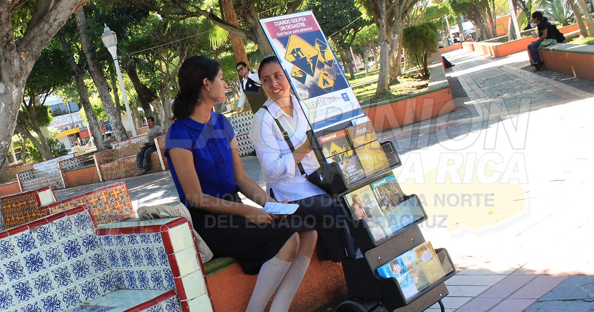 Traducen el Nuevo Testamento al totonaco