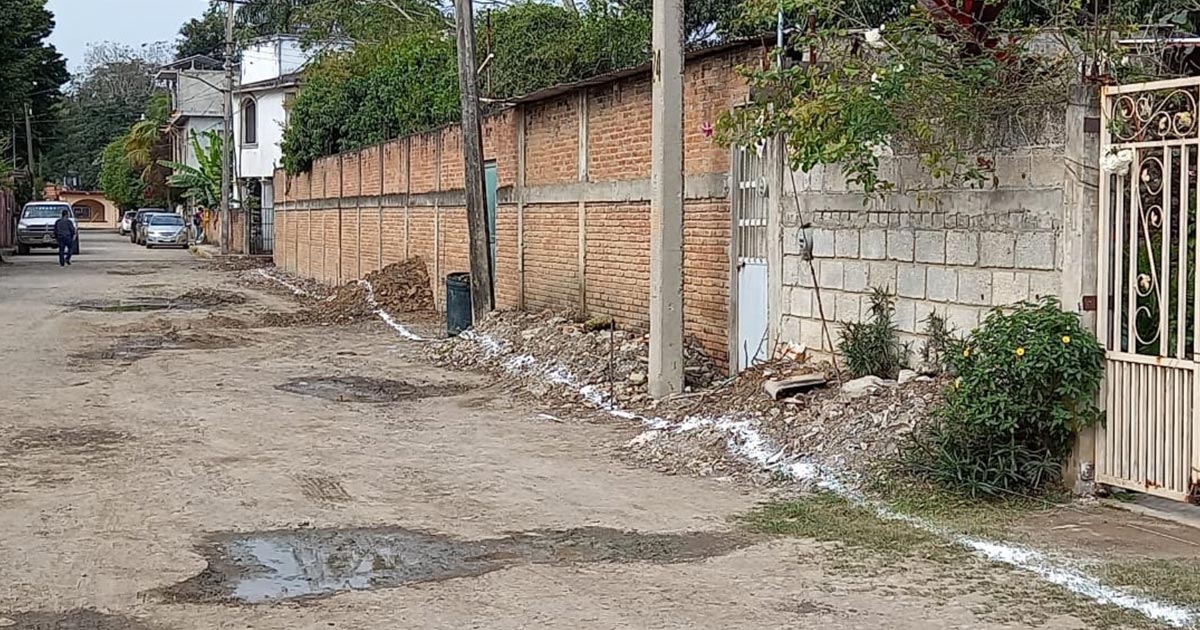 Va Tihuatlán por 800 obras