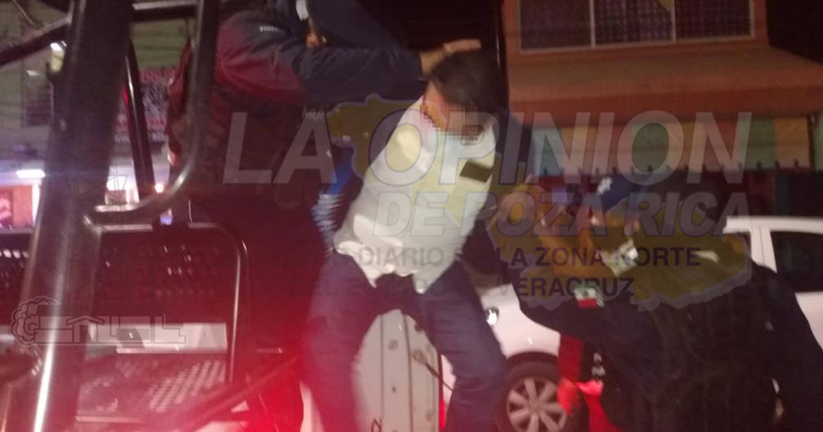 Detienen a un hombre en plena zona centro de Poza Rica