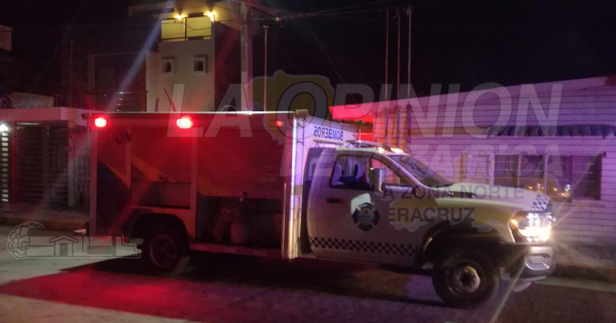 Se incendia bodega de una casa