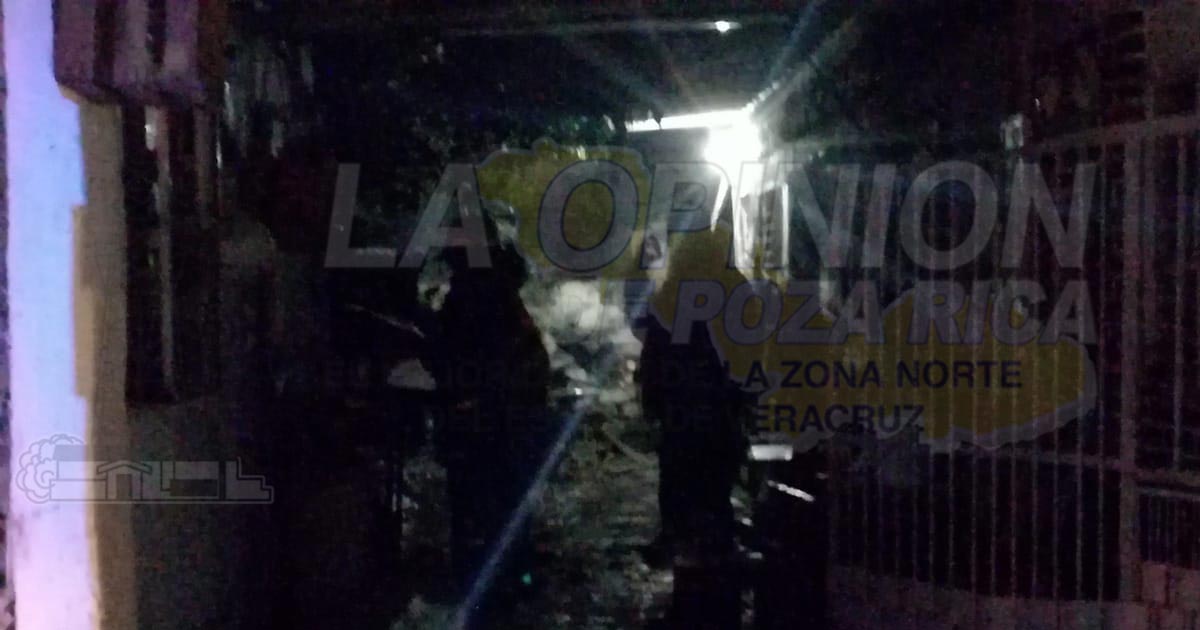 Se incendia bodega de una casa