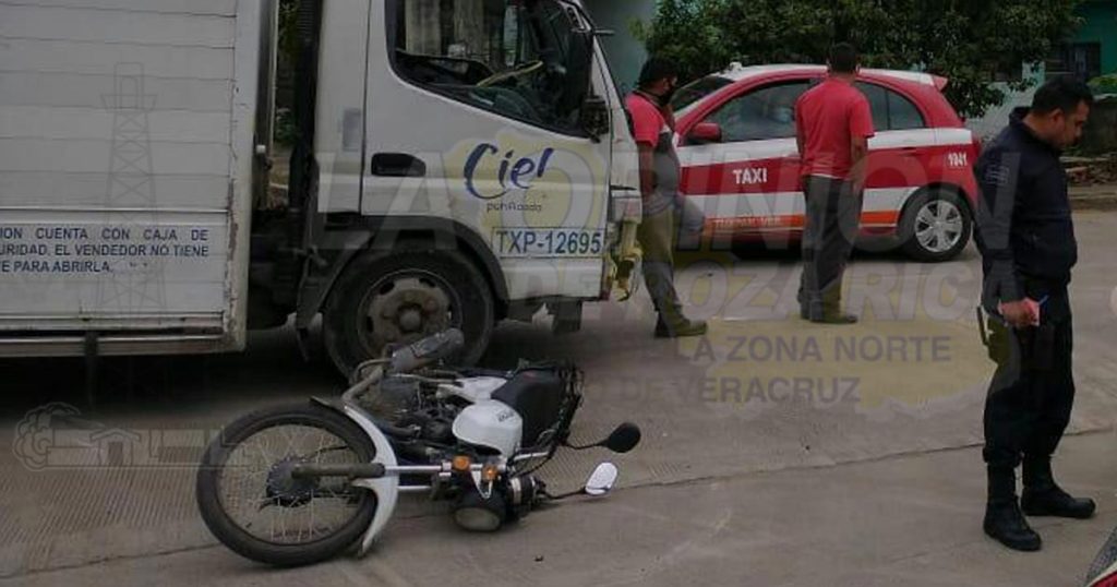 Se estrellan con un camión