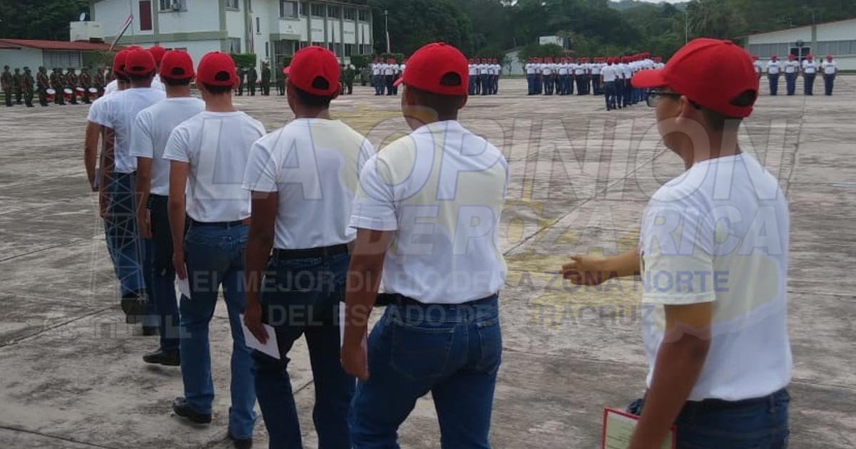 Llaman a conscriptos a cumplir con su obligación militar, en Coatzintla