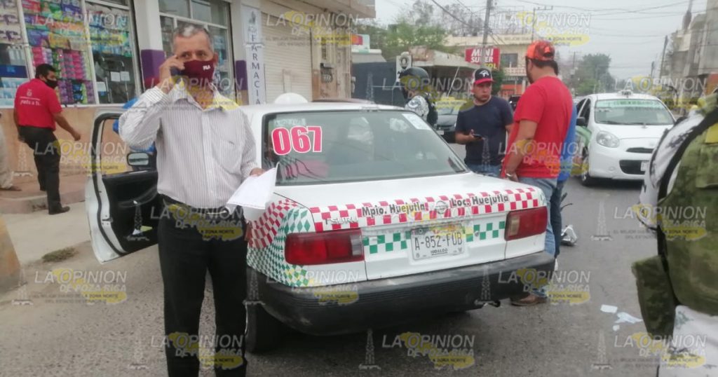 Choca moto contra taxi; 1 lesionado