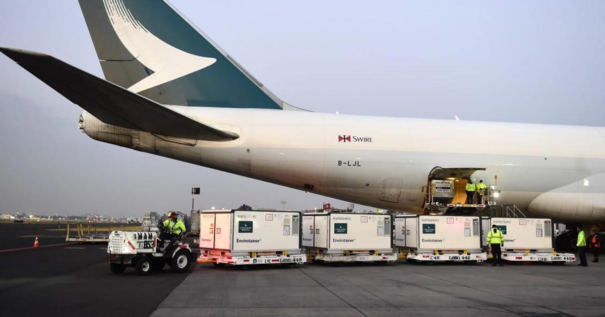 Llega 1 millón de vacunas anti-COVID de Sinovac