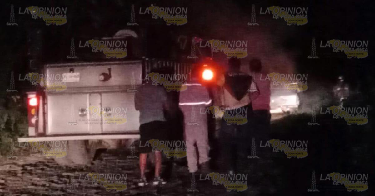 Camioneta reducida en chatarra en Naranjos