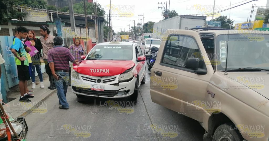 Chocaron por alcance en la bajada de puente