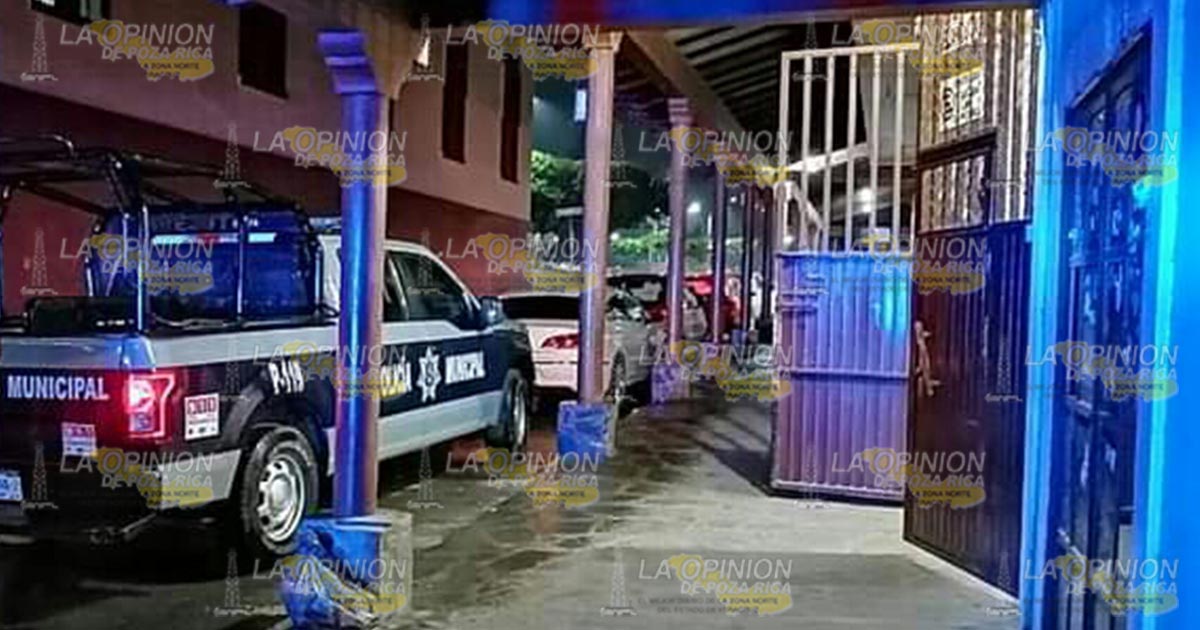 Hallan muerta a mujer y su hijo en un hotel