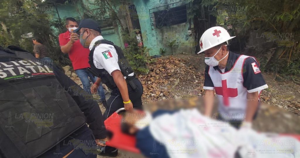 Intenta cortarse el cuello en Poza Rica