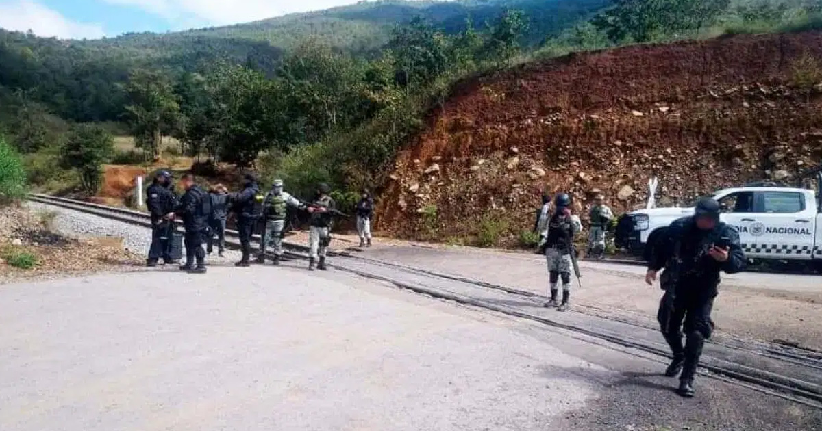 Secuestran a 10 trabajadores de Ferrosur en Veracruz