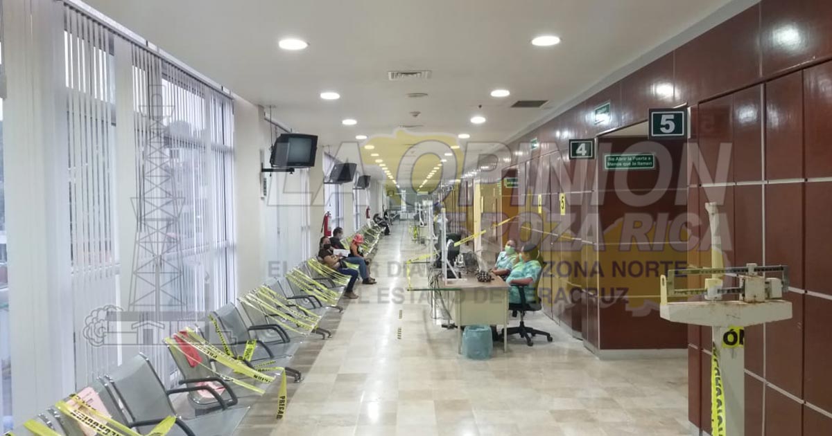 Siguen quejas en la UMF por falta de dosis contra COVID