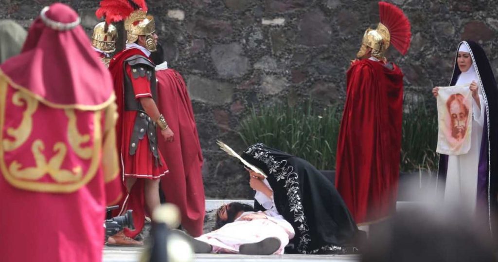 Iztapalapa realiza 178 representación de Pasión de Cristo: minuto a minuto