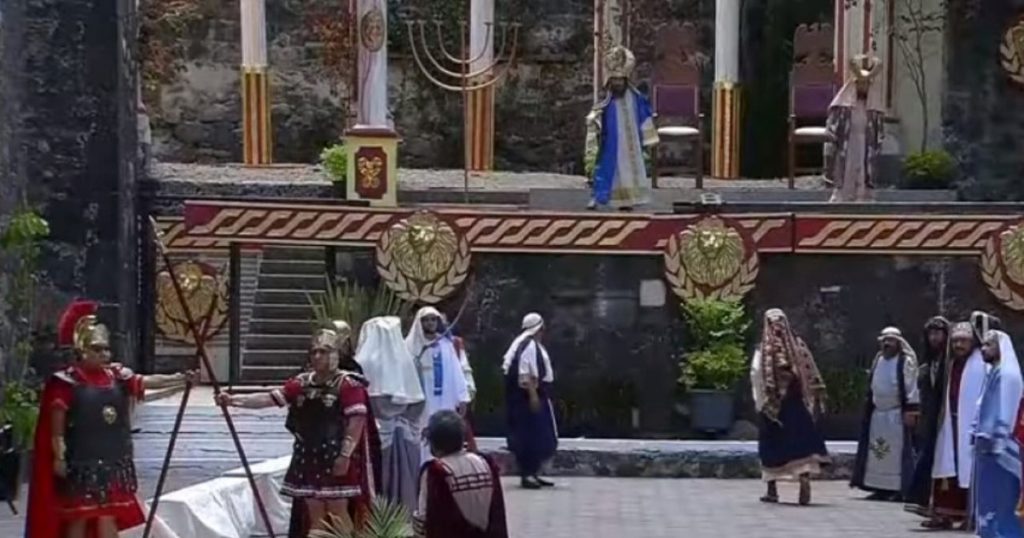Iztapalapa realiza 178 representación de Pasión de Cristo: minuto a minuto