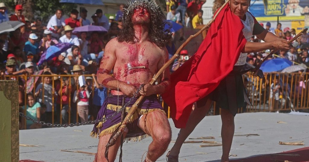Iztapalapa realiza 178 representación de Pasión de Cristo: minuto a minuto
