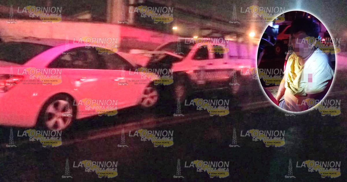 Aparatoso accidente deja daños materiales