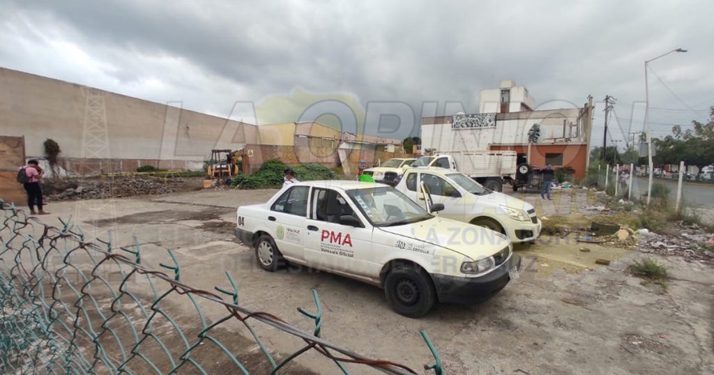 Por segunda vez clausuran obra de tienda departamental