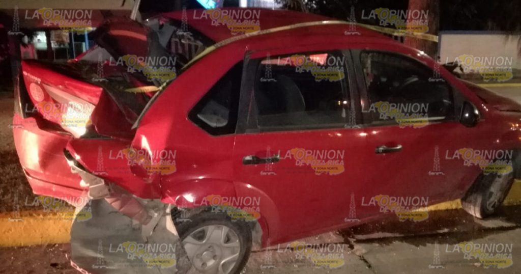 Impactada por una camioneta