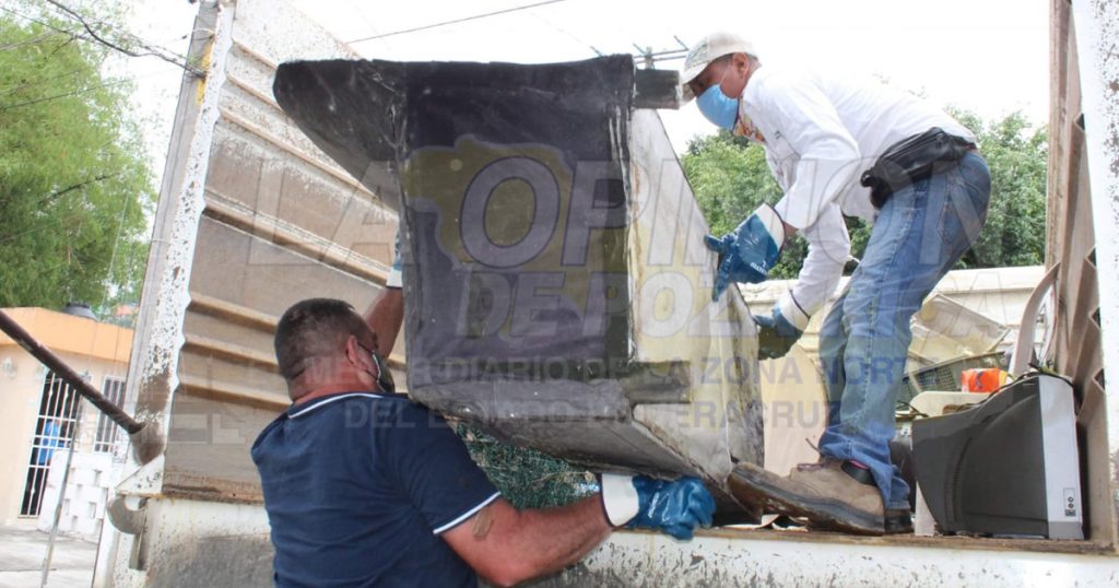 Invitan a la población sumarse a la jornada de descacharrización en Coatzintla