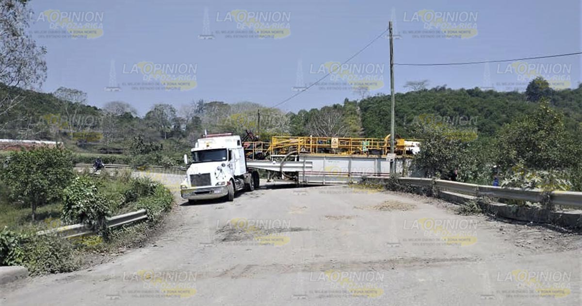 Pemex destrozó caminos