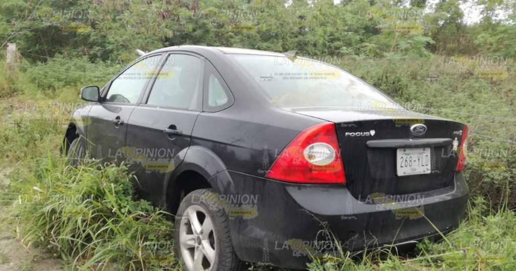 Pierde el control y se sale del camino