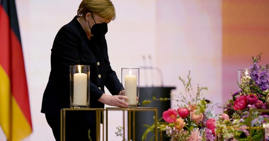 Alemania rinde homenaje a muertos por COVID-19