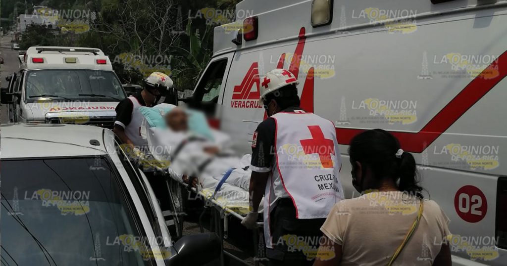 Taxista provoca accidente