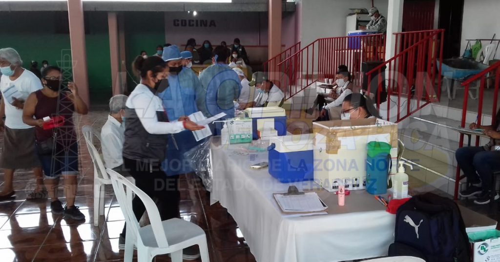 Inicia aplicación de segunda dosis para adultos mayores