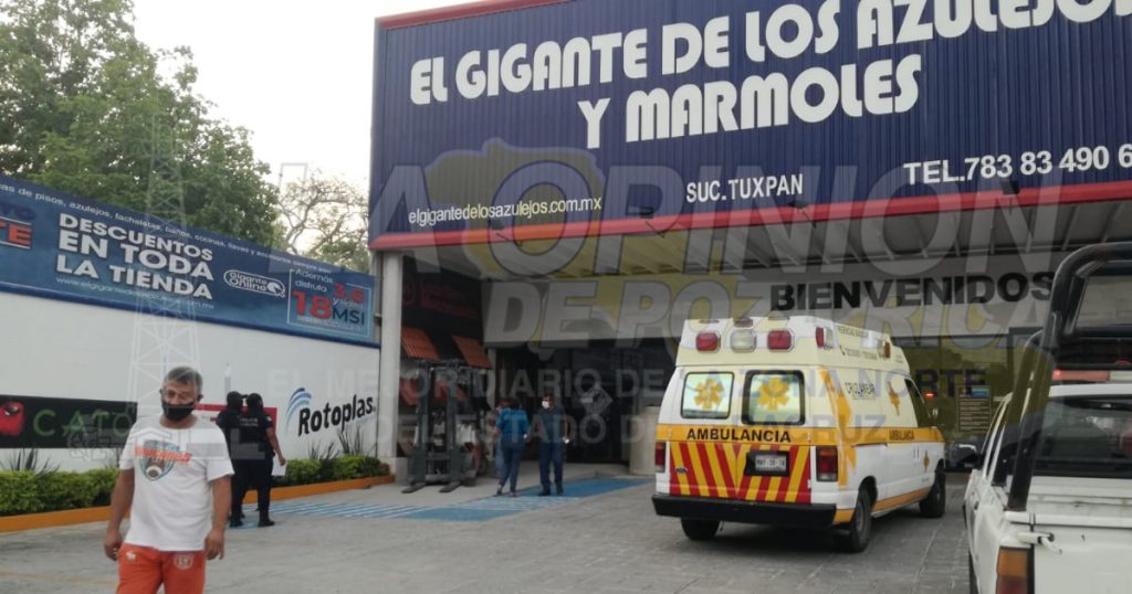 Obrero herido al caerle montacargas encima
