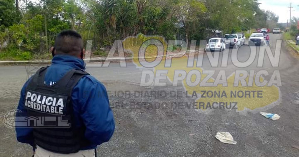 Atienden fuga de aceite y gas en Tancoco