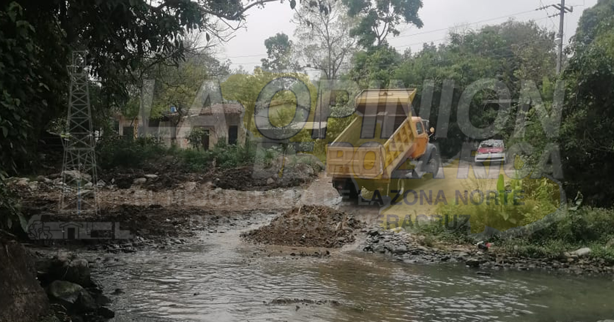 “El Pollo” intentó arrollar a transportistas y chocó un volteo