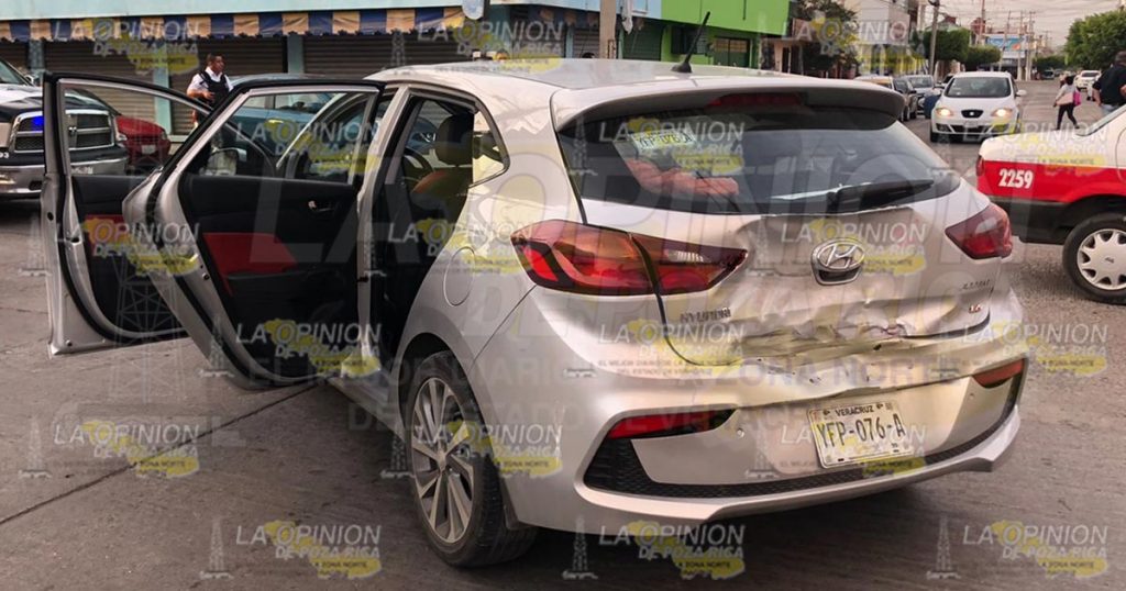 Brutal encontronazo en la colonia Tajín de Poza Rica