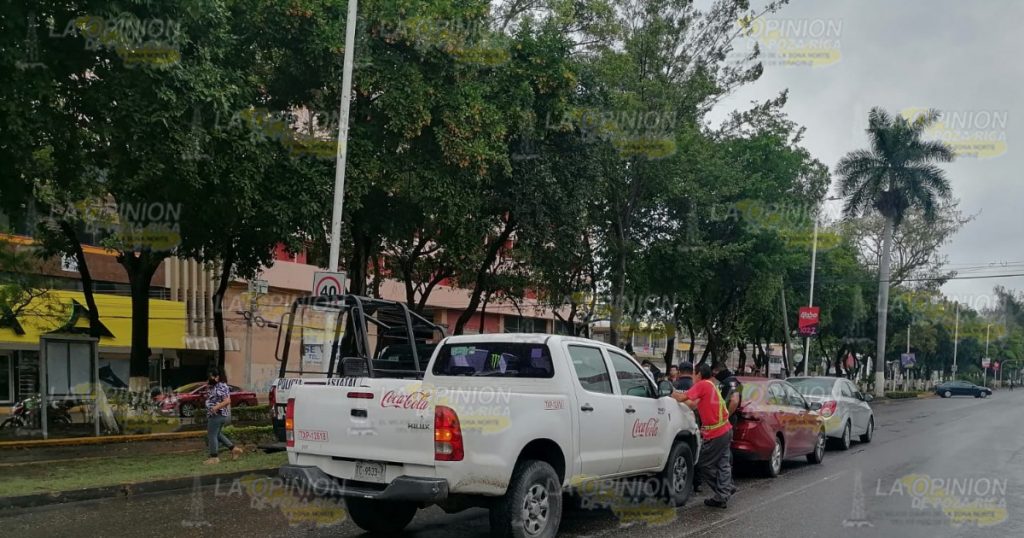 Carambola entre tres vehículos