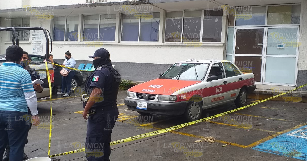 Fallece a bordo de un taxi