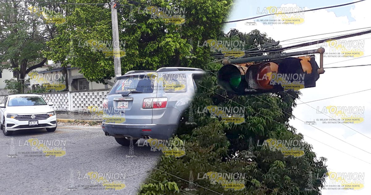 Semáforos en mal estado, provocan fuerte accidente