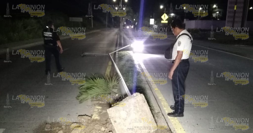 ¡Estrella taxi con un poste!