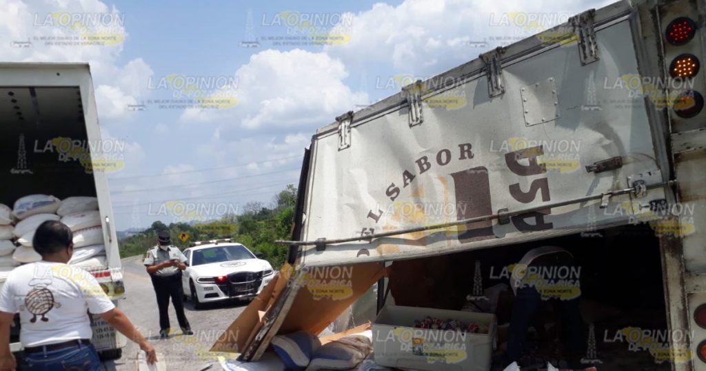 Vuelca tras accidente carretero