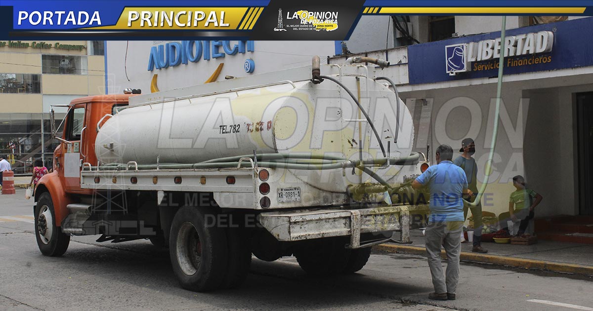 Abusan piperos con venta de agua