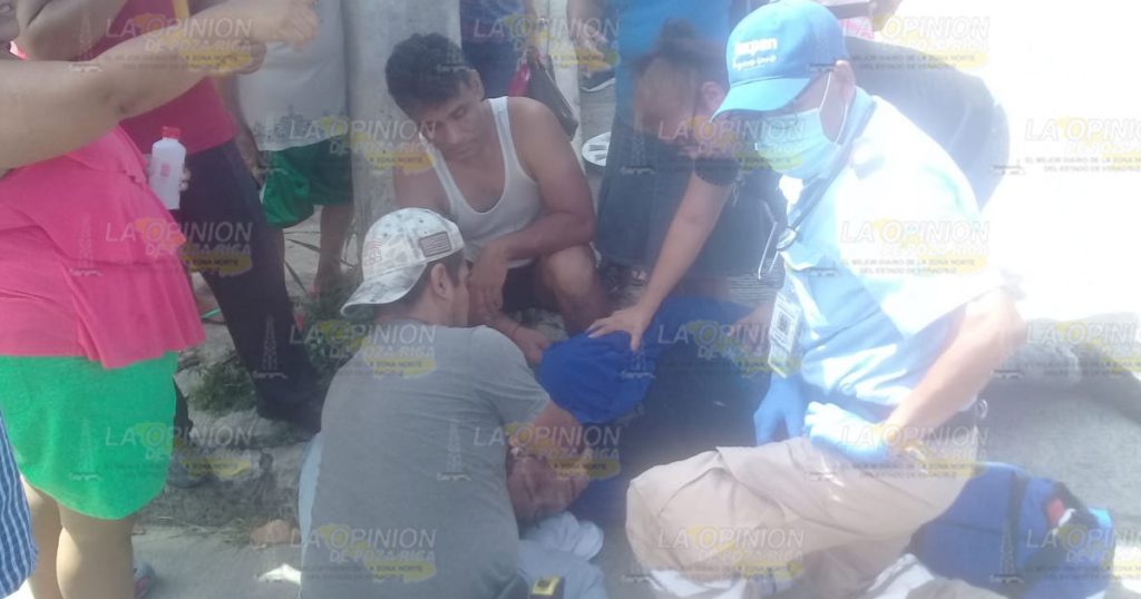 Taxi derriba a motociclista