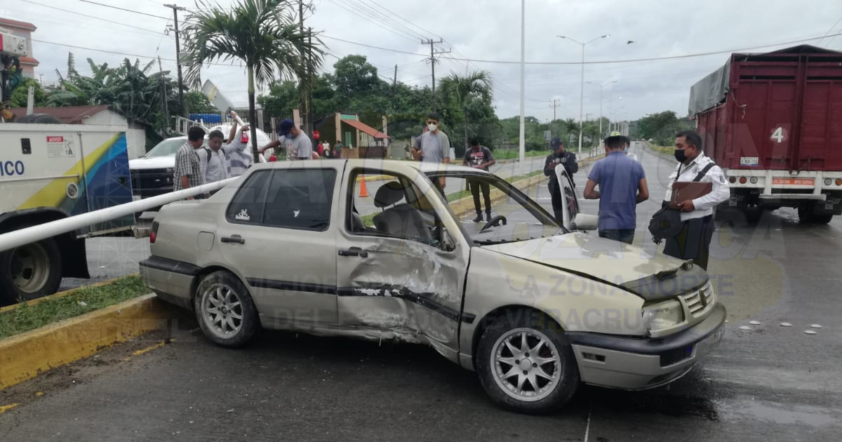 Derriba una luminaria