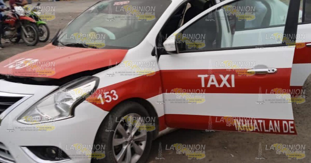 Encontronazo entre pick-up y un taxi de la ruta Soledad